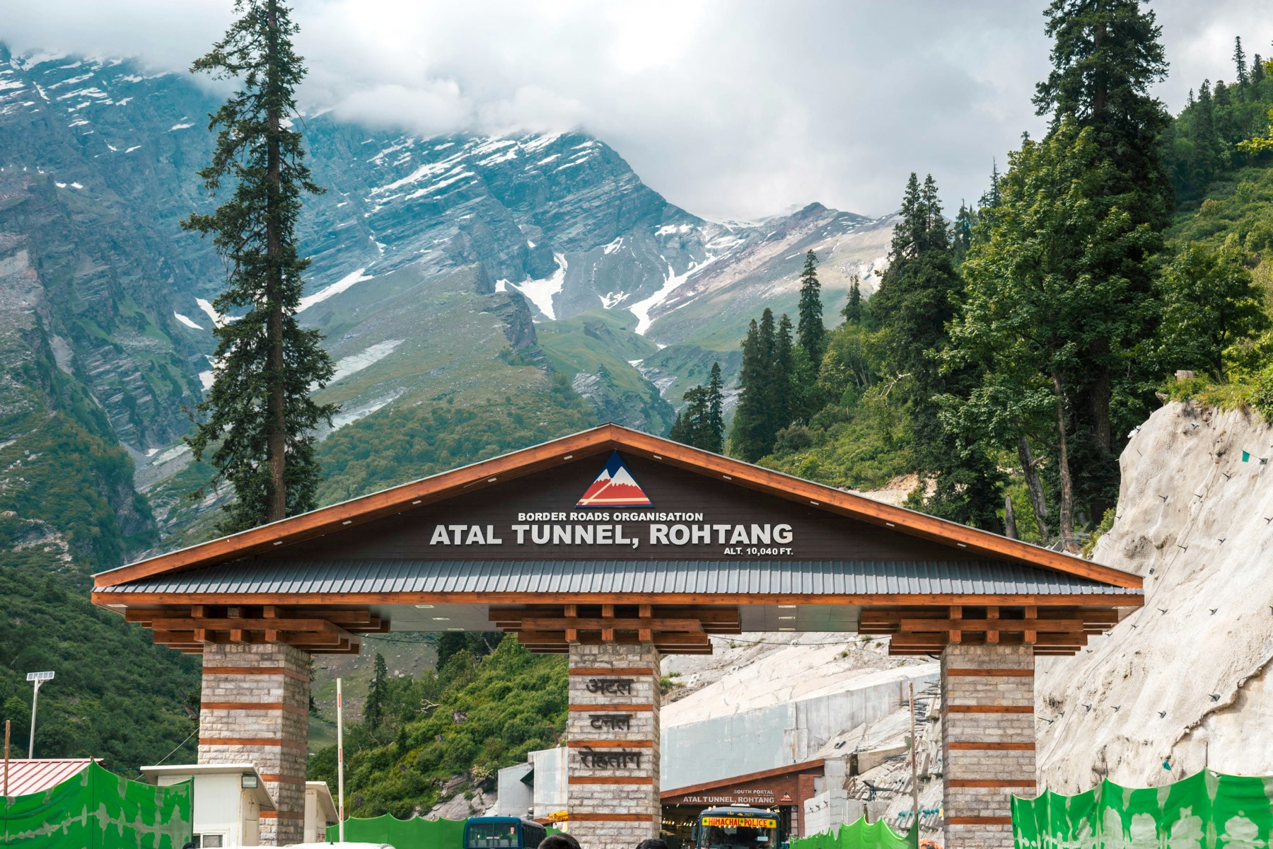 Manali with Gumbok Rangan photo 7
